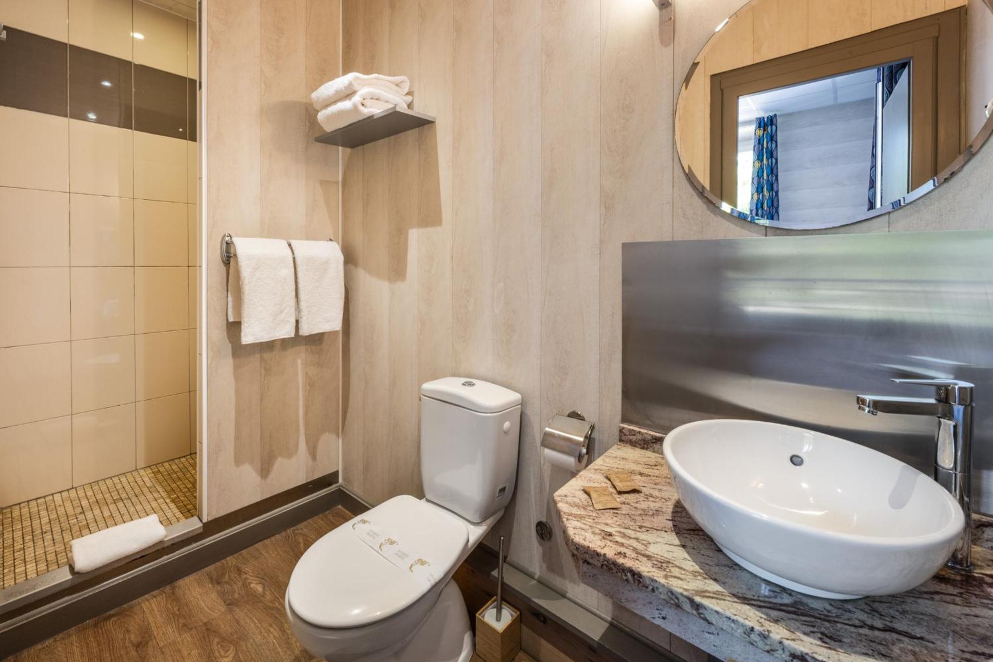 אקס-לה-באינס Hotel Beau Rivage מראה חיצוני תמונה